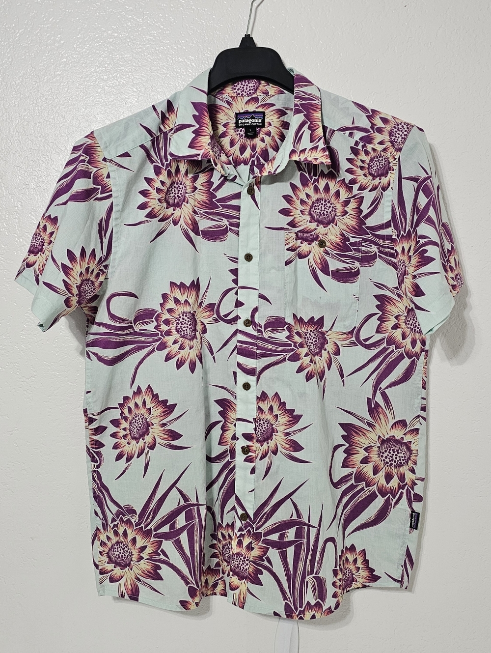 Patagonia Organic Cotton Floral Aloha Camp Shirt Large Tropical Button Front - Picture 3 of 8